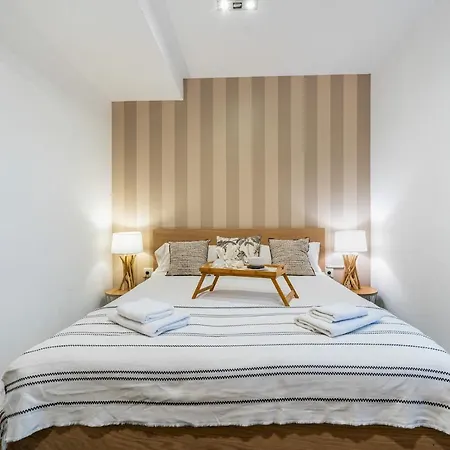 Lodging Beach Penthouse Near Center With Pool
